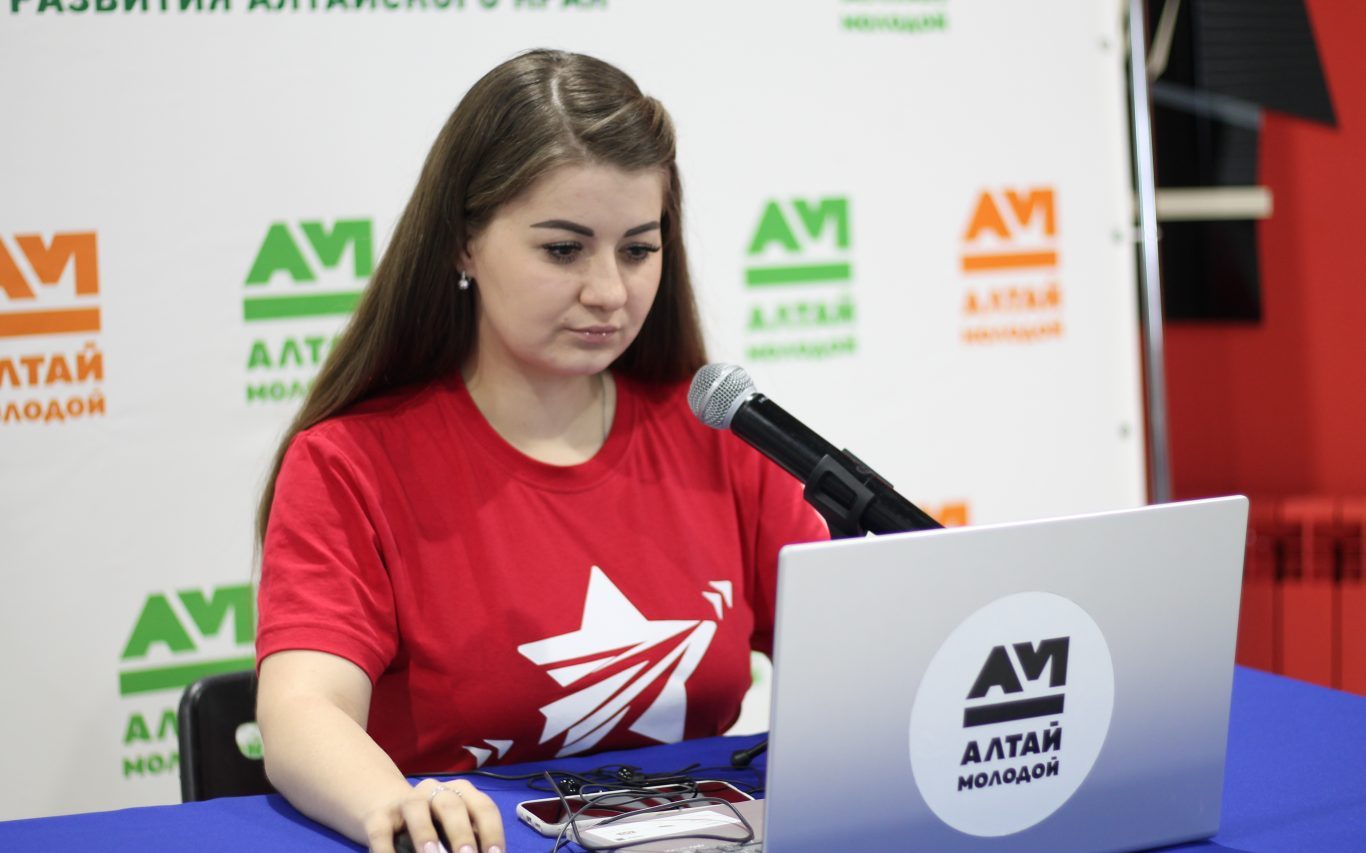 Начал работу онлайн-слет «Молодые патриоты – сила Сибири»
