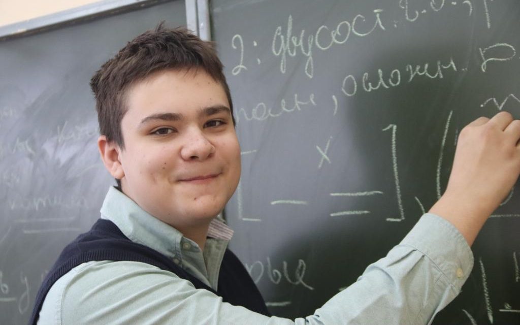 Алтайский старшеклассник стал абсолютным победителем Международной олимпиады по физике